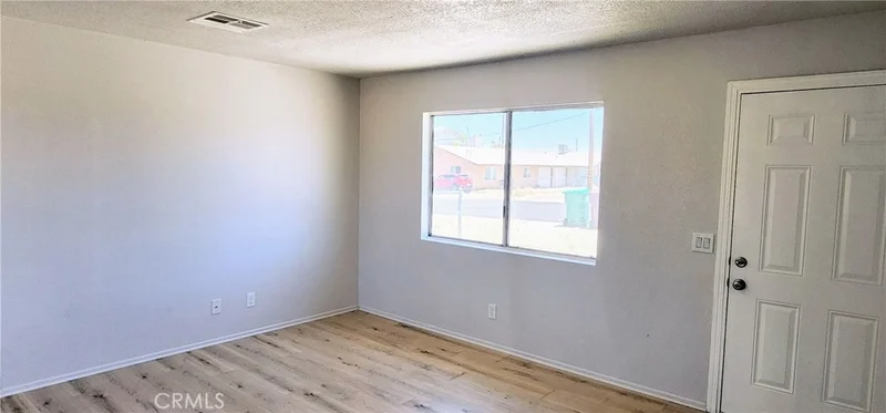 6474 Camarilla photo 2