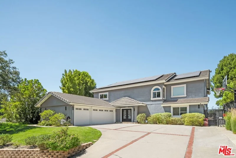 22405 Calipatria Drive photo 2