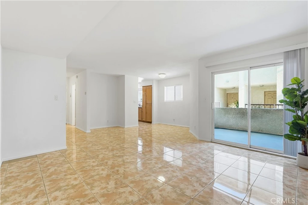 Interior 2