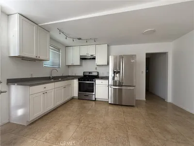 7320 Lindley