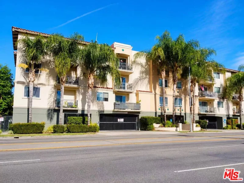 13941 Sherman Way 205