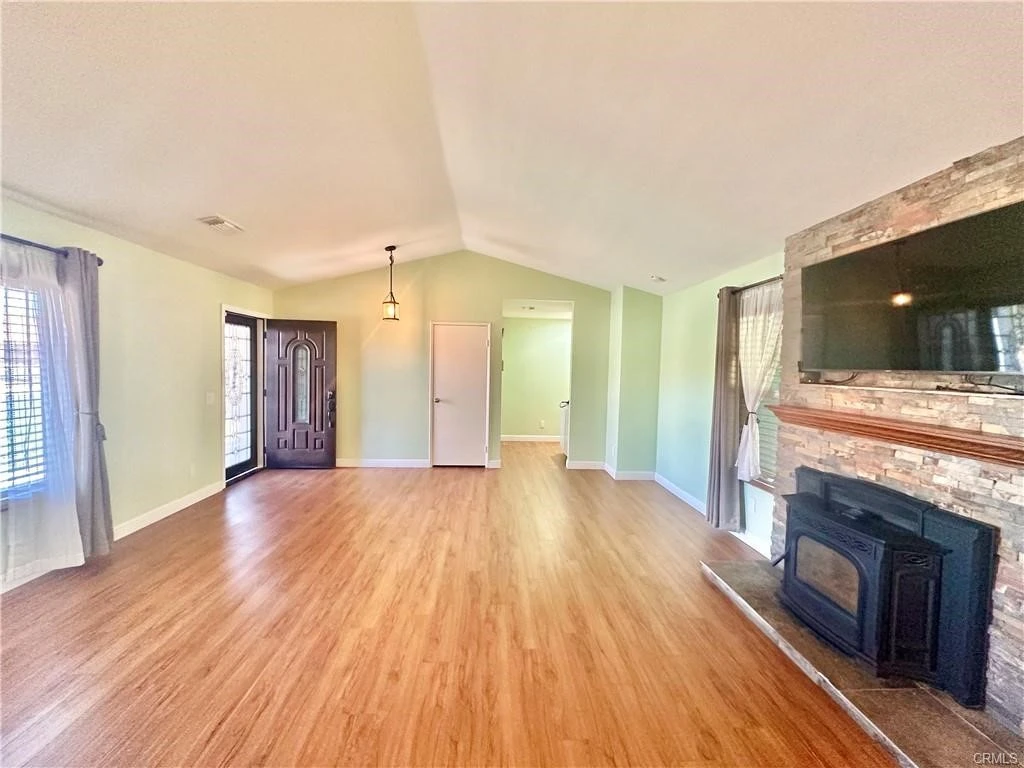 Interior 3