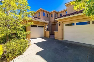 5811 Cattleya Dr photo 2