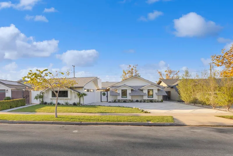 Photo 2 of 3221 Kempton Drive