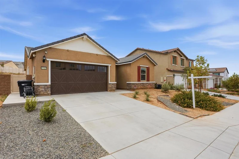 Photo 2 of 27189 Felsic Drive