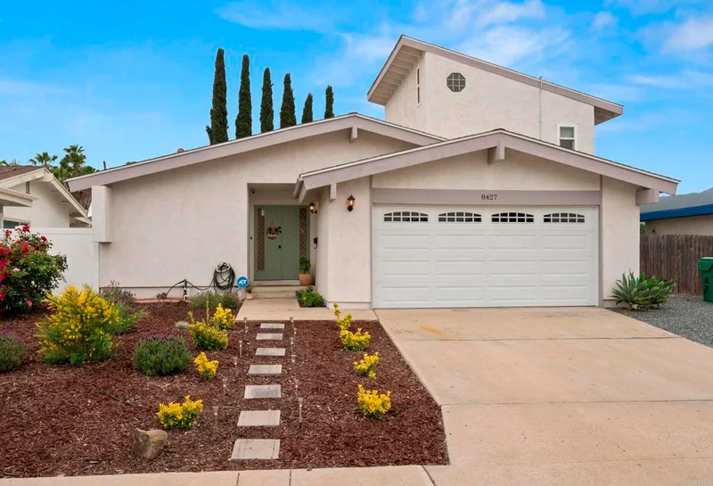 8427 Carlton Oaks Drive