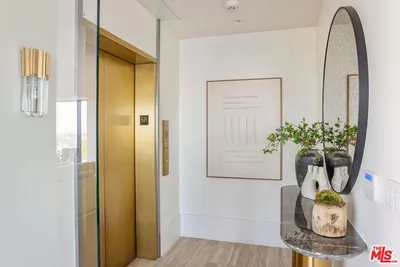 8420 W Sunset Boulevard 607 photo 2