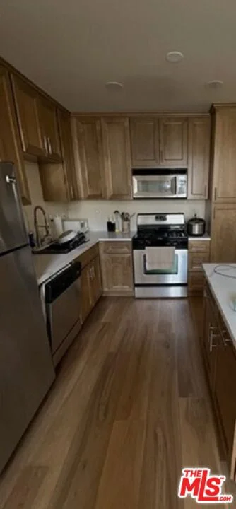 100 S Alameda Street 436 photo 2