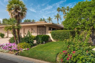 101 Columbia Drive photo 2