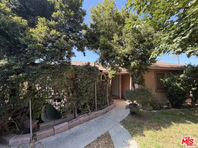 17235 E Newburgh Street photo 2