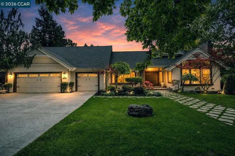 85 Trish Ct