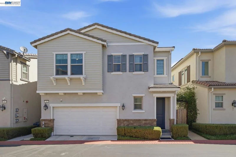 33 W Roccolino Ln photo 2