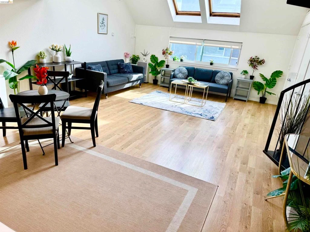 Interior 2