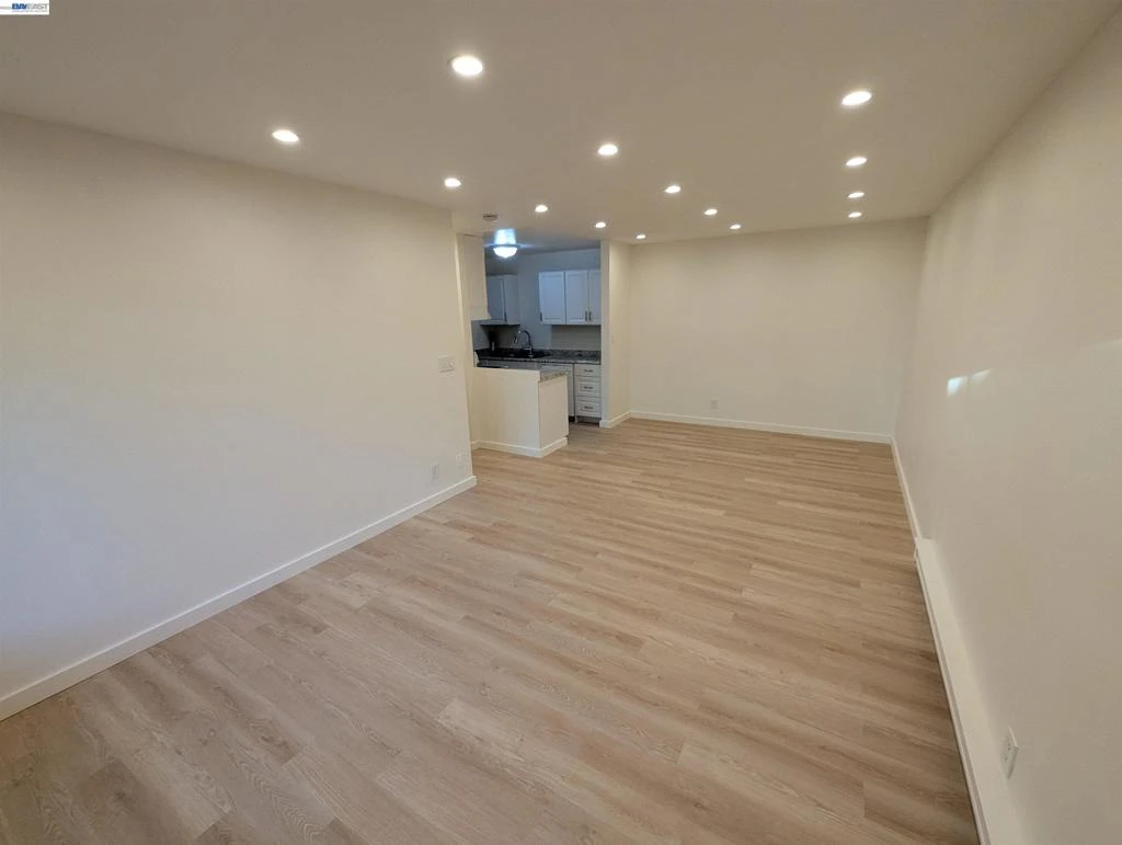 Interior 3