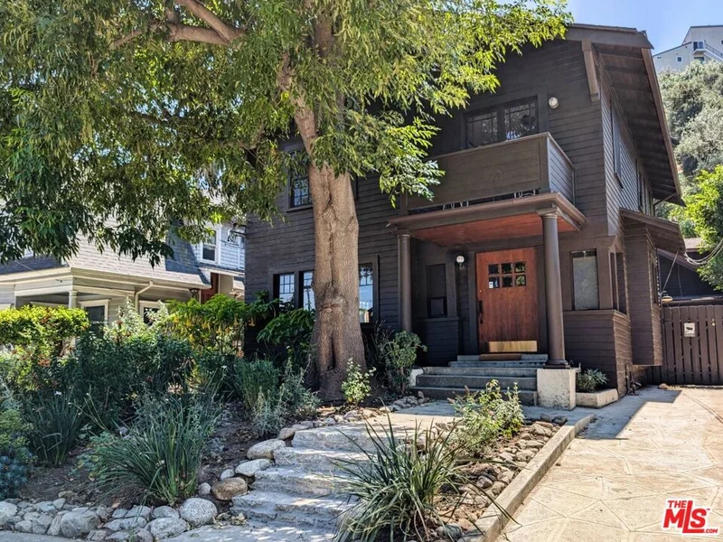 216 Mount Washington Drive