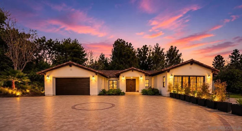 16947 AVENIDA LUIS