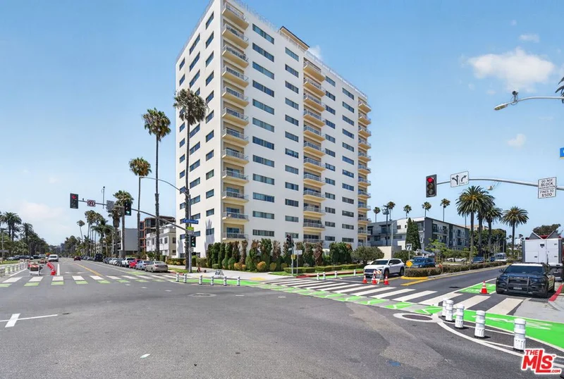 101 California Avenue 1404 photo 2