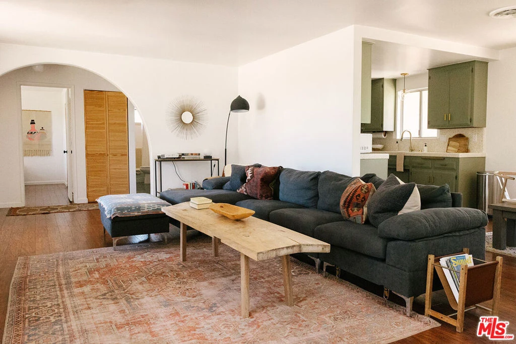 Interior 2