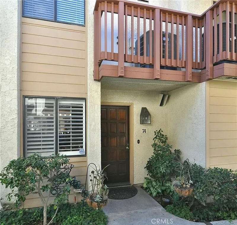 Photo 2 of 21555 Burbank 74