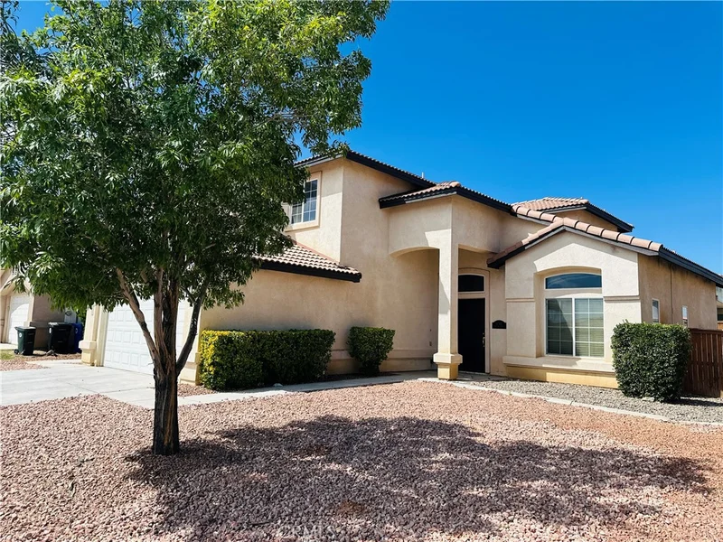 Photo 2 of 14760 Sandstone