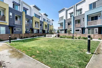 521 Limestone Court Lot 69 photo 2
