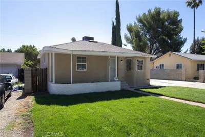 4555 N Stoddard photo 2