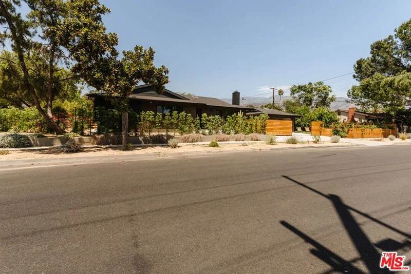 1487 Asbury Drive, Pasadena, CA 91104