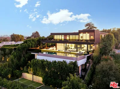 1140 Summit Drive