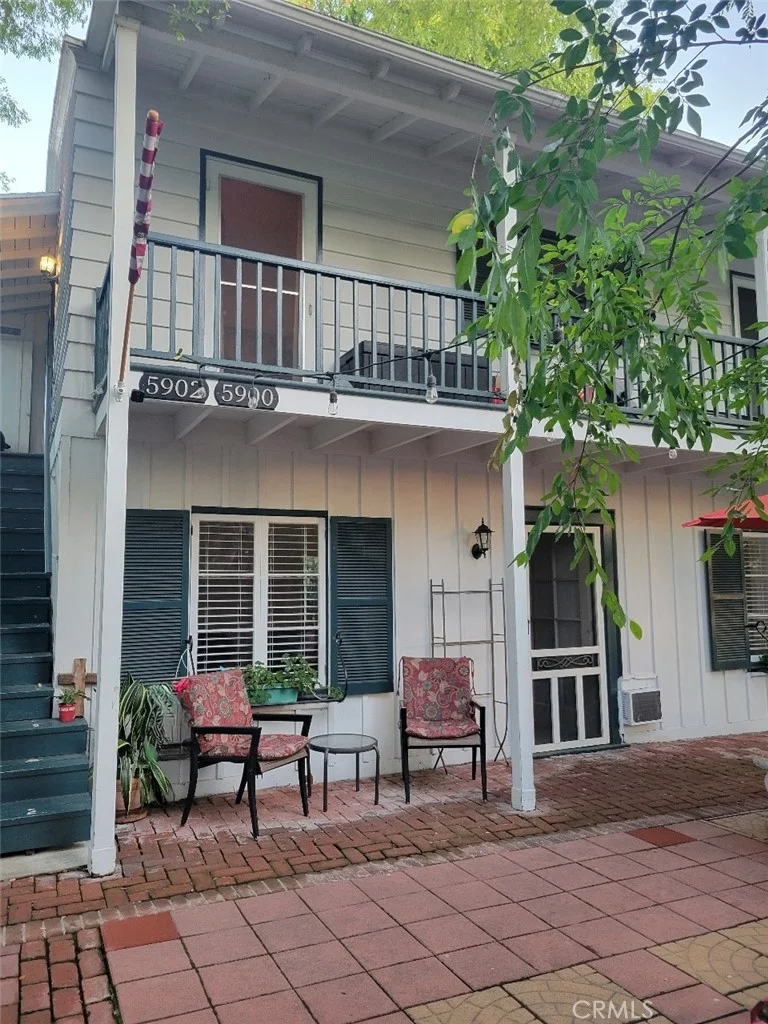 5900 Echo Street photo 2