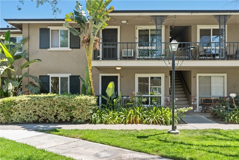 660 S Glassell Street 45