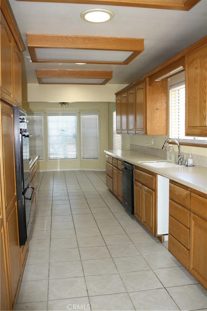 Interior 3