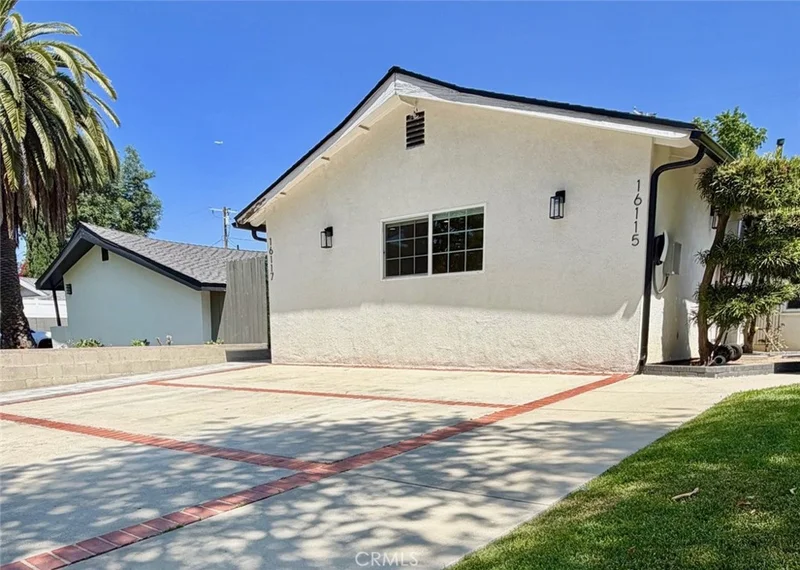 16117 Harvest Street