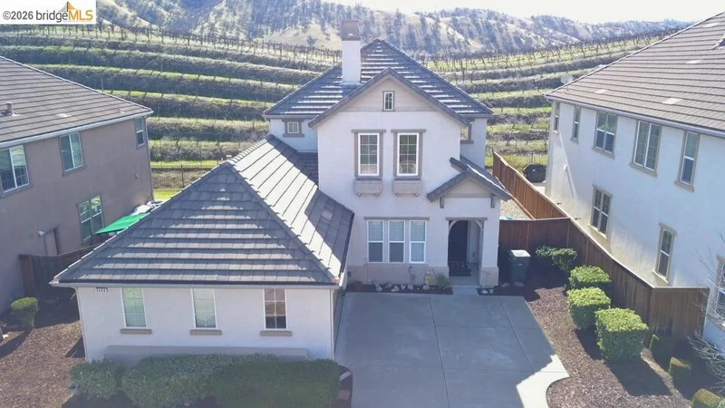 Photo 2 of 9489 California Oak Cir