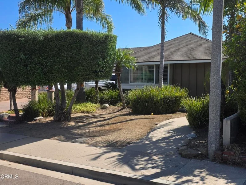 Photo 2 of 326 N Steckel Drive