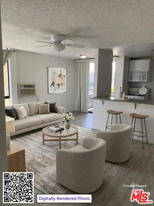 922 N Hudson Avenue 1 photo 2