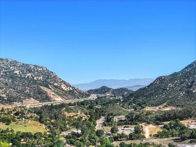 5461 Rainbow Creek