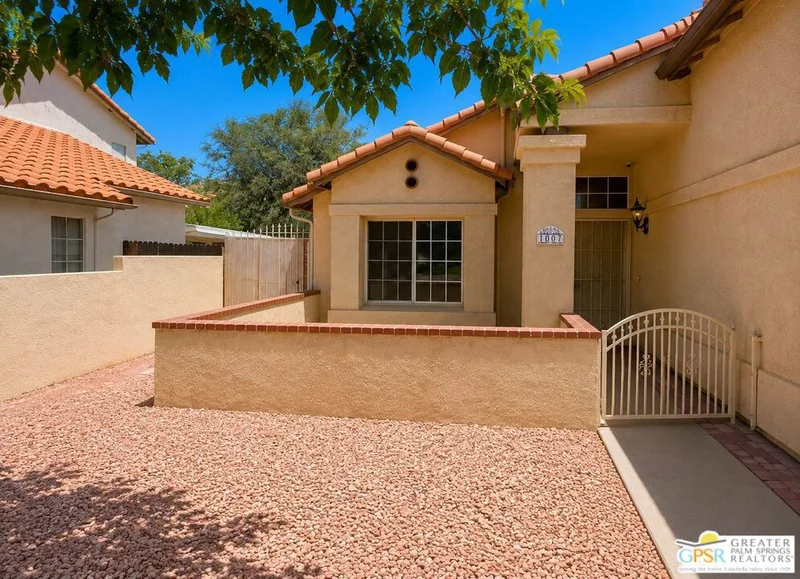 Photo 2 of 1007 Serena Drive