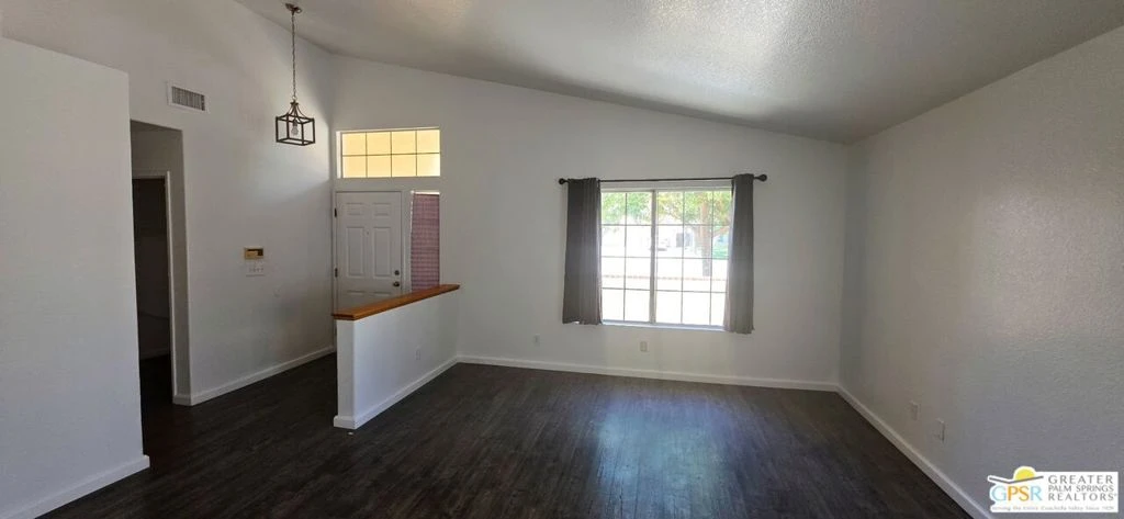 Interior 3