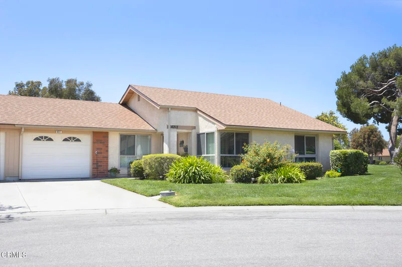 4212 Village 4