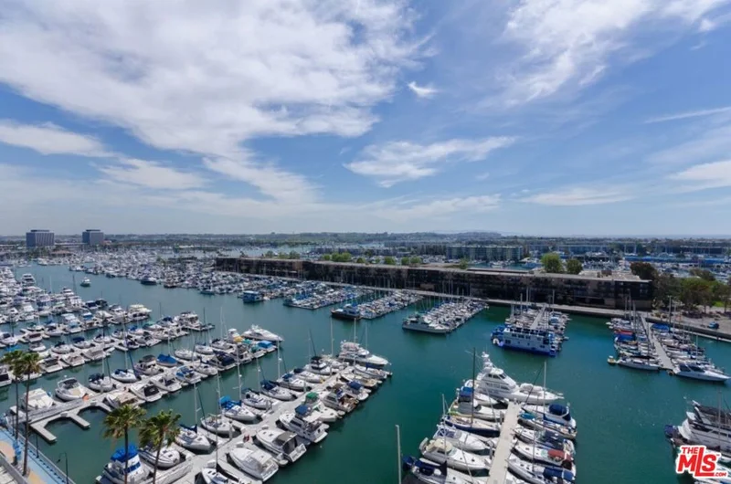 4267 Marina City 908