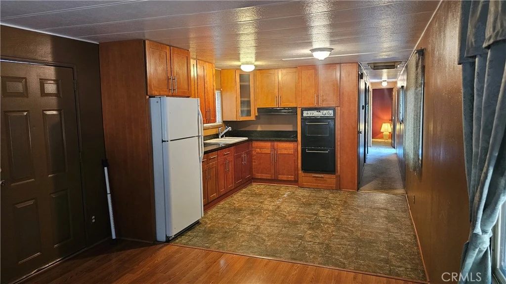 Interior 2