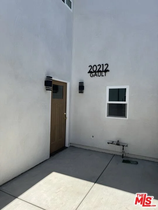 20212 W Gault Street