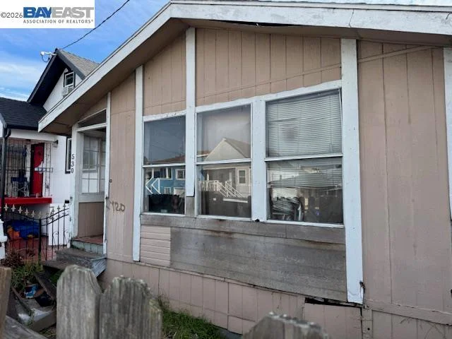 Photo 2 of 530 4th St