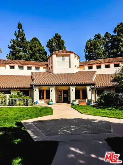 501 Palisades Drive 317