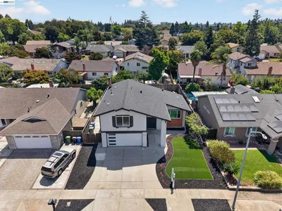 1426 Hardy Pl photo 2