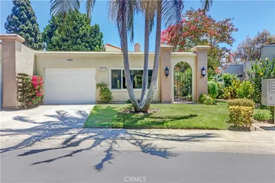 3524 Bahia Blanca W B photo 2