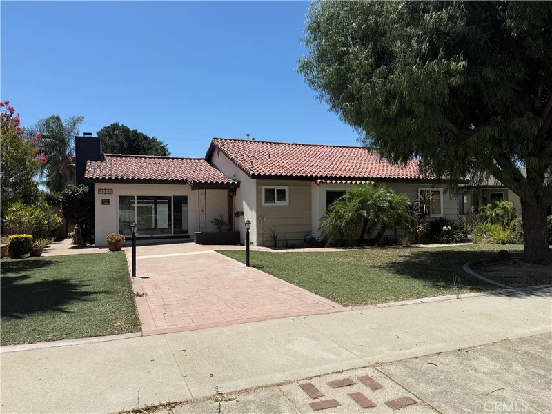 5055 Lincoln