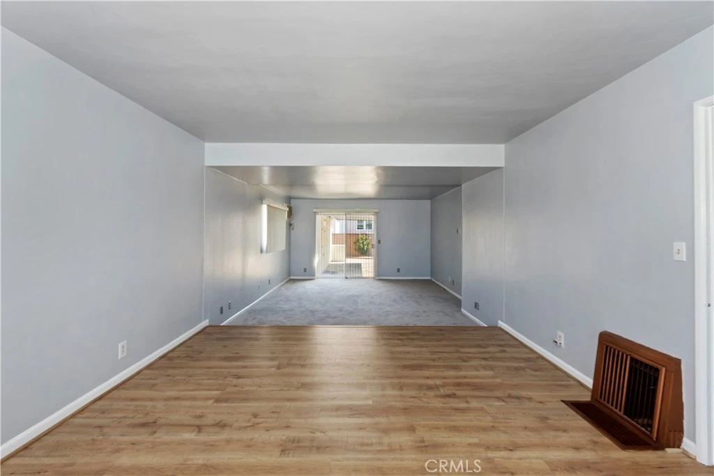 Interior 4