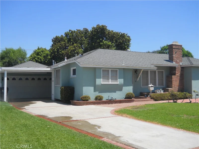 Photo 2 of 1615 W Swanee Lane