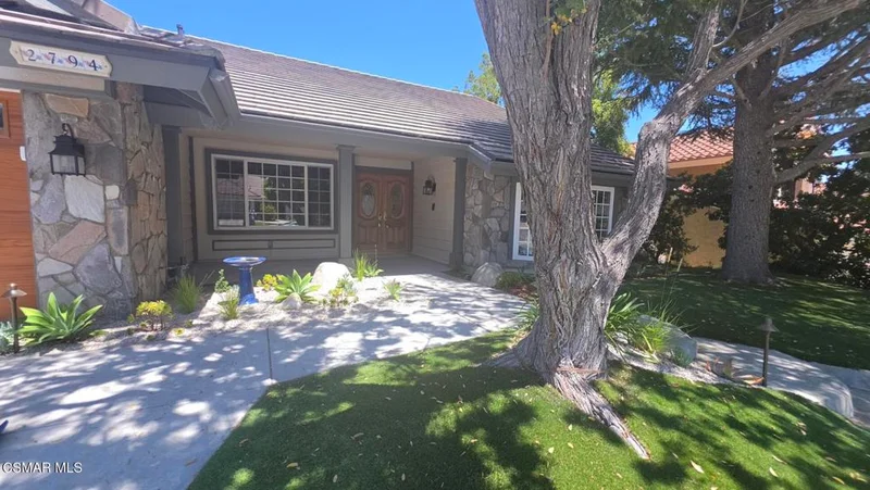 2794 Parkview Drive